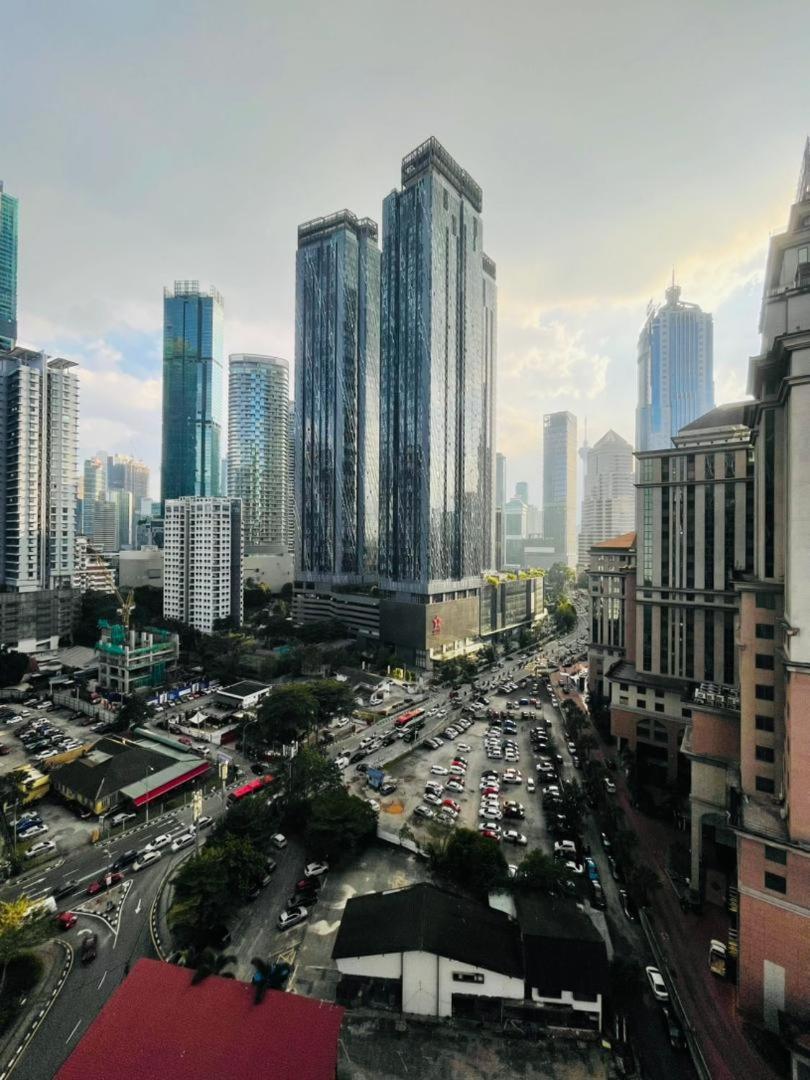 Scarletz Suites Twin Tower Klcc Kuala Lumpur By Okidoki Dış mekan fotoğraf