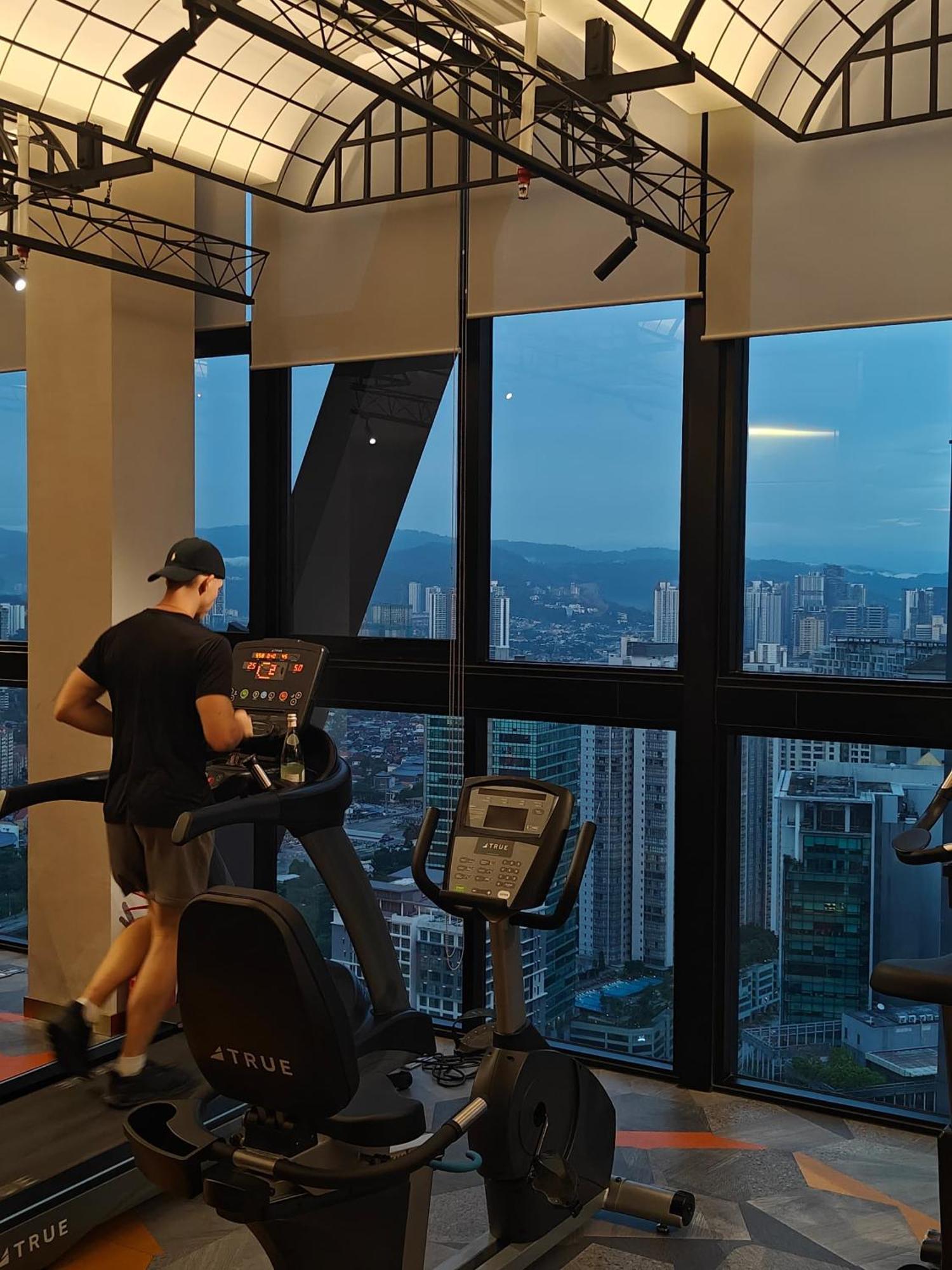 Scarletz Suites Twin Tower Klcc Kuala Lumpur By Okidoki Dış mekan fotoğraf